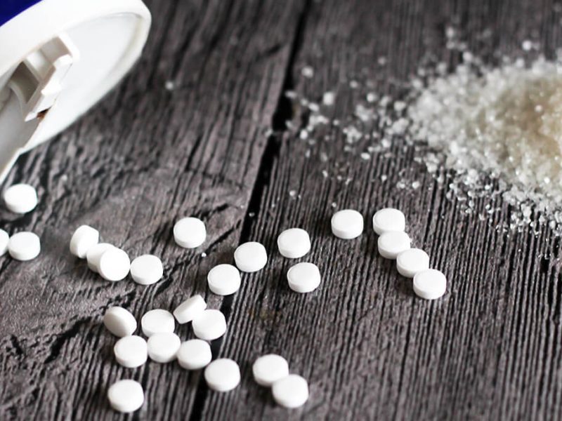 Aspartam – dlaczego jest szkodliwy i czym go zastąpić?