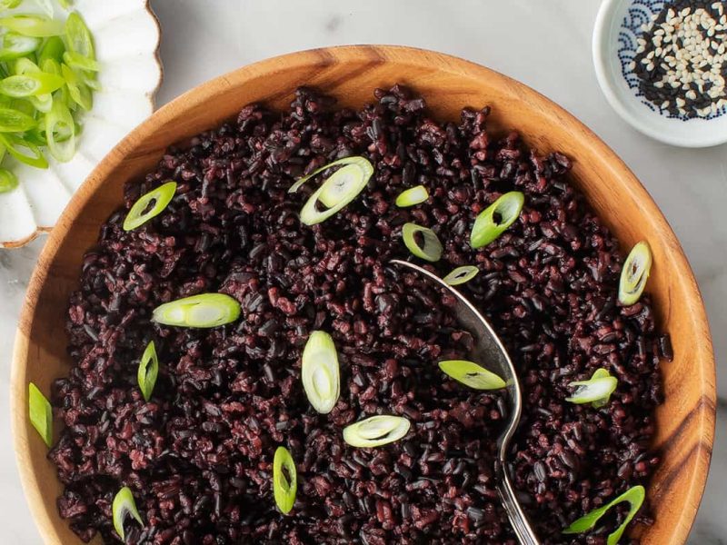 Ryż czarny – właściwości i zastosowanie w kuchni