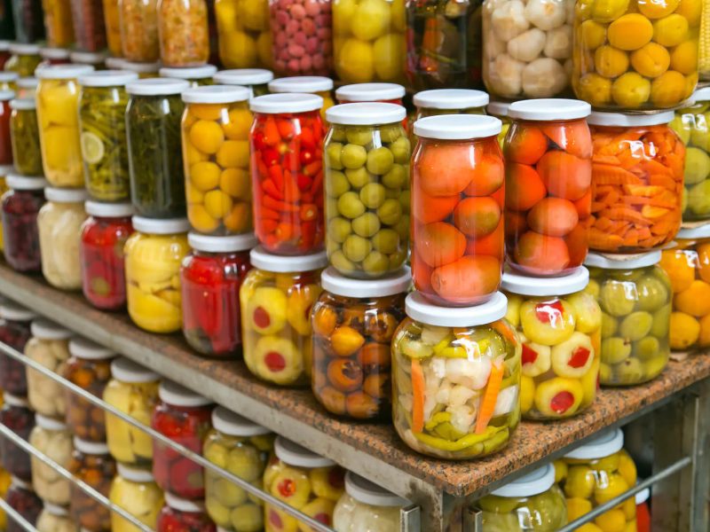 Tradycyjne metody konserwacji żywności za pomocą przypraw
